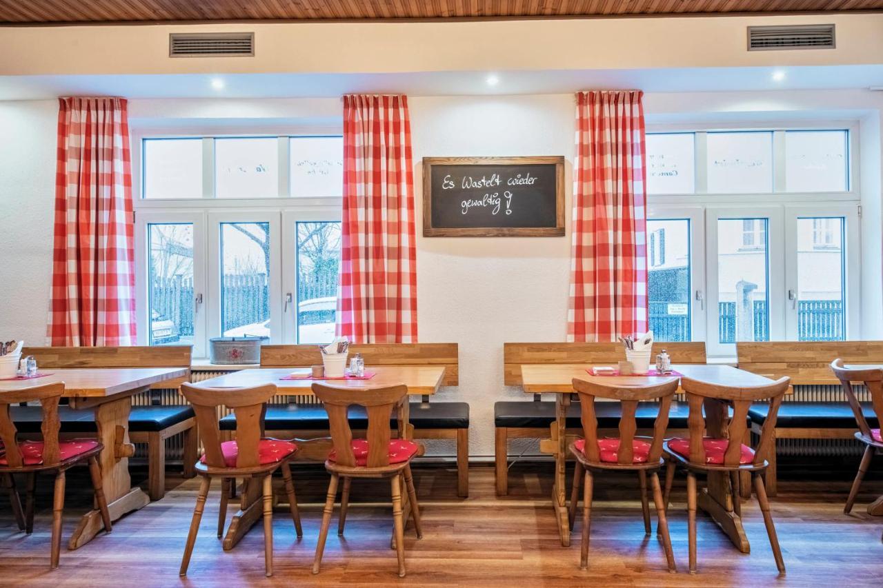 Gasthof Wastlwirt Salzburg Bagian luar foto